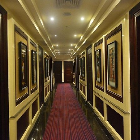Hotel Vijay Intercontinental à Kanpur Extérieur photo