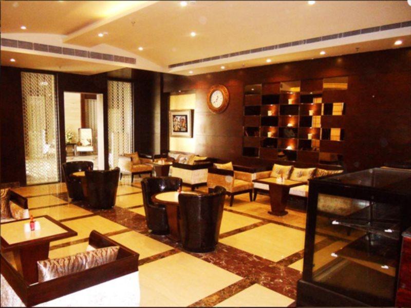 Hotel Vijay Intercontinental à Kanpur Extérieur photo